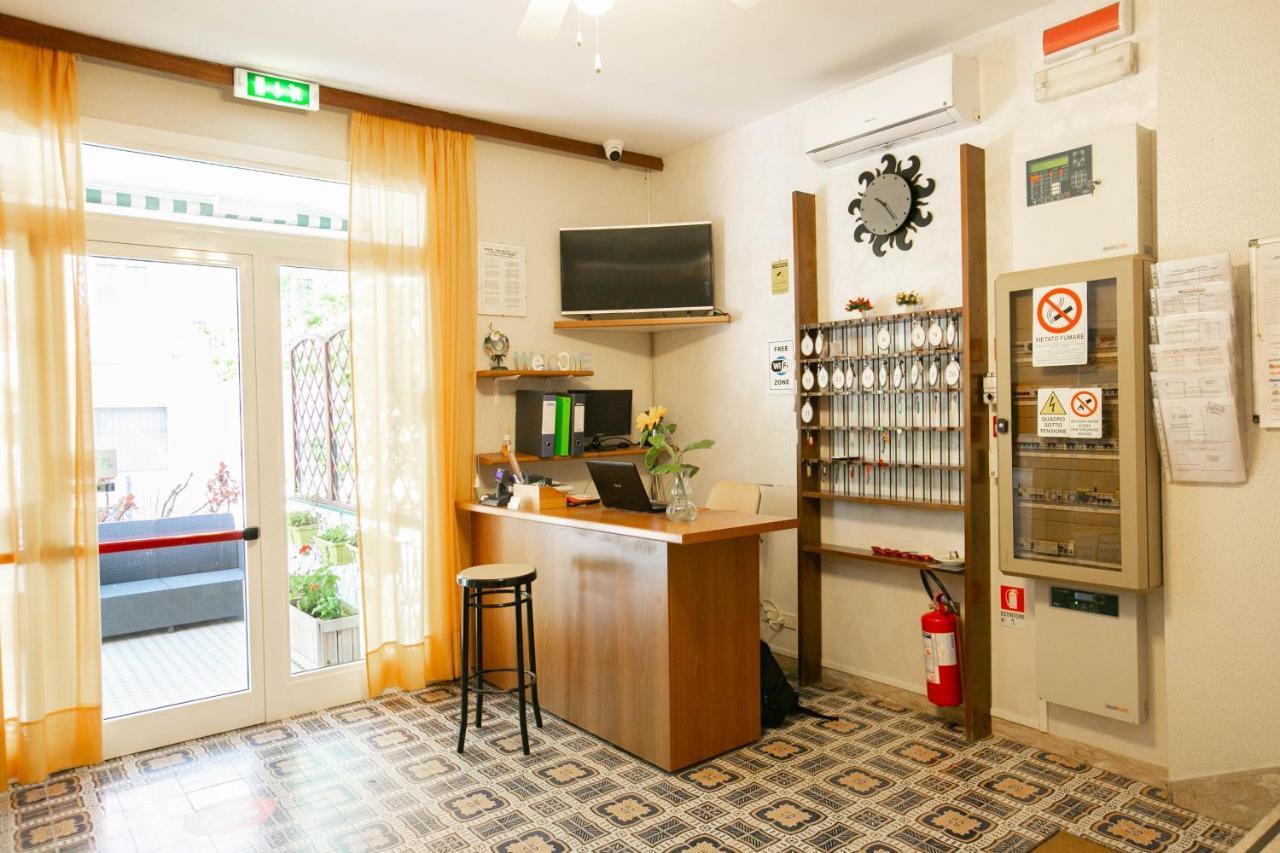 Hotel Mara Rimini Extérieur photo