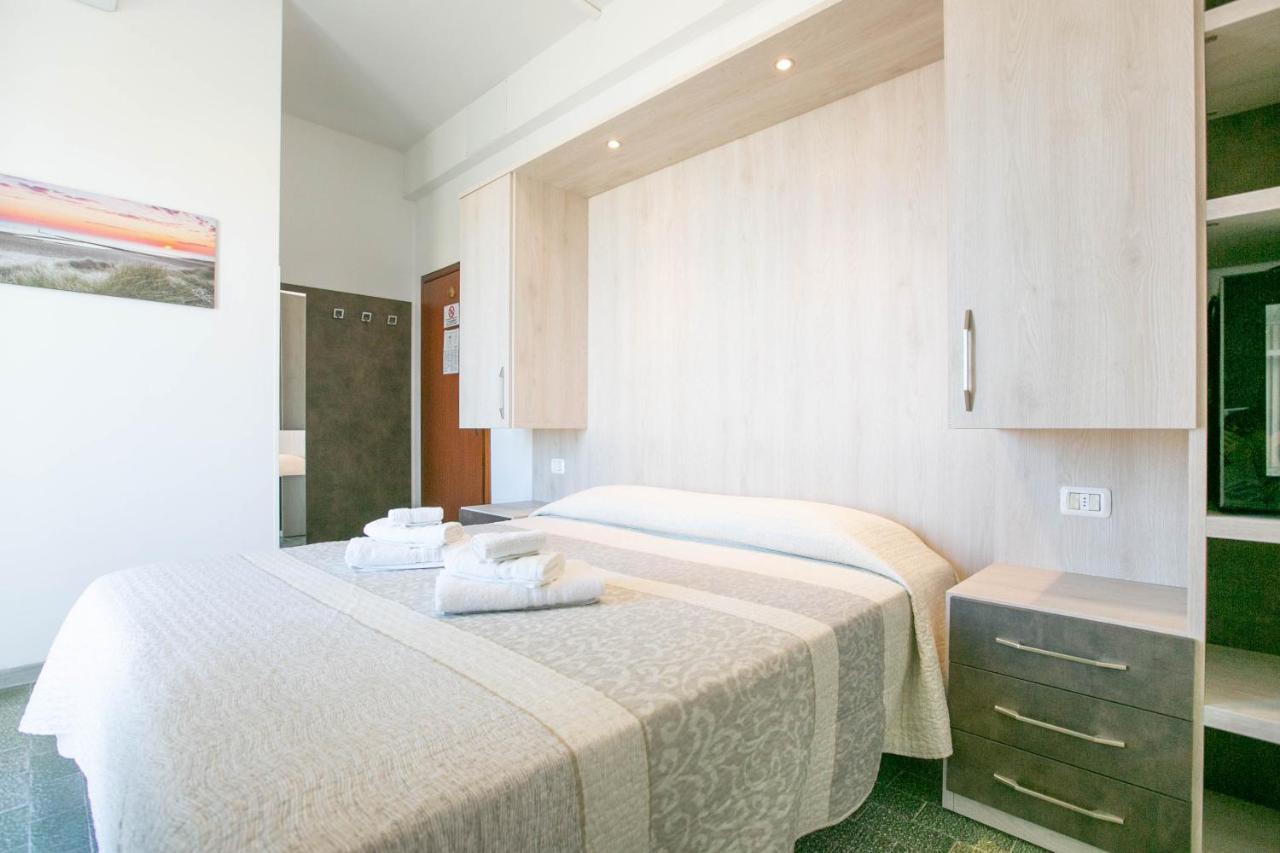 Hotel Mara Rimini Extérieur photo