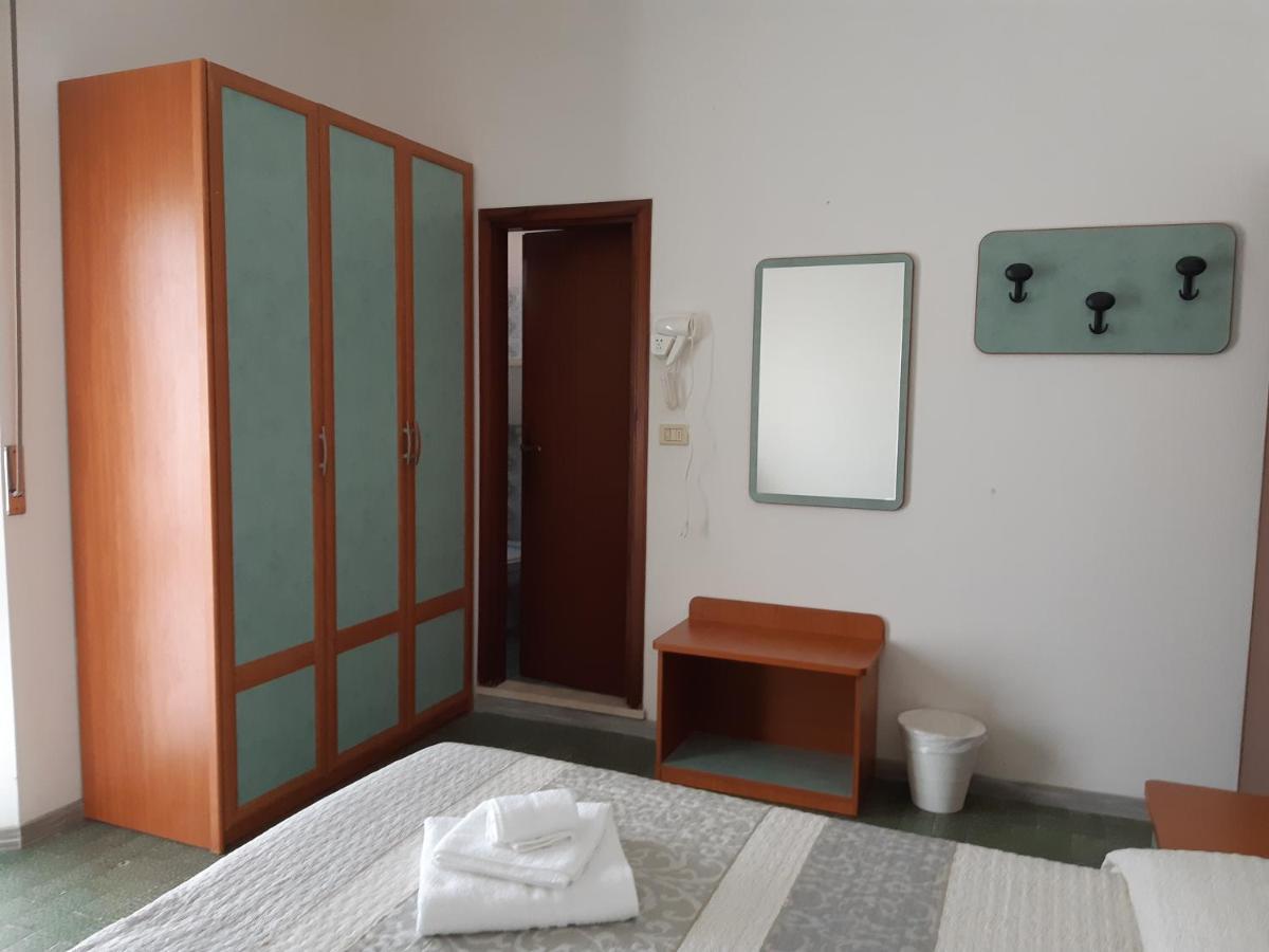 Hotel Mara Rimini Extérieur photo