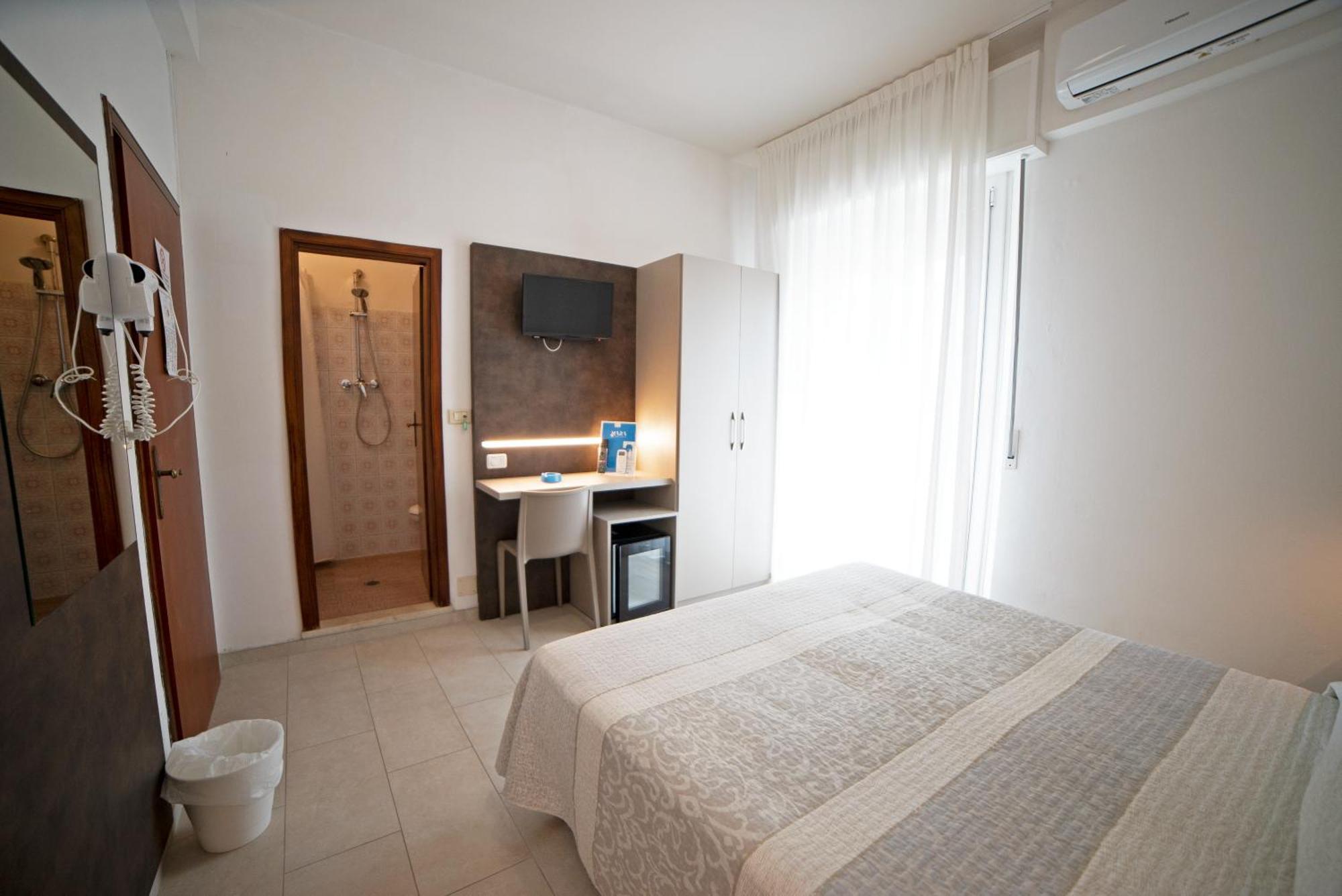 Hotel Mara Rimini Extérieur photo