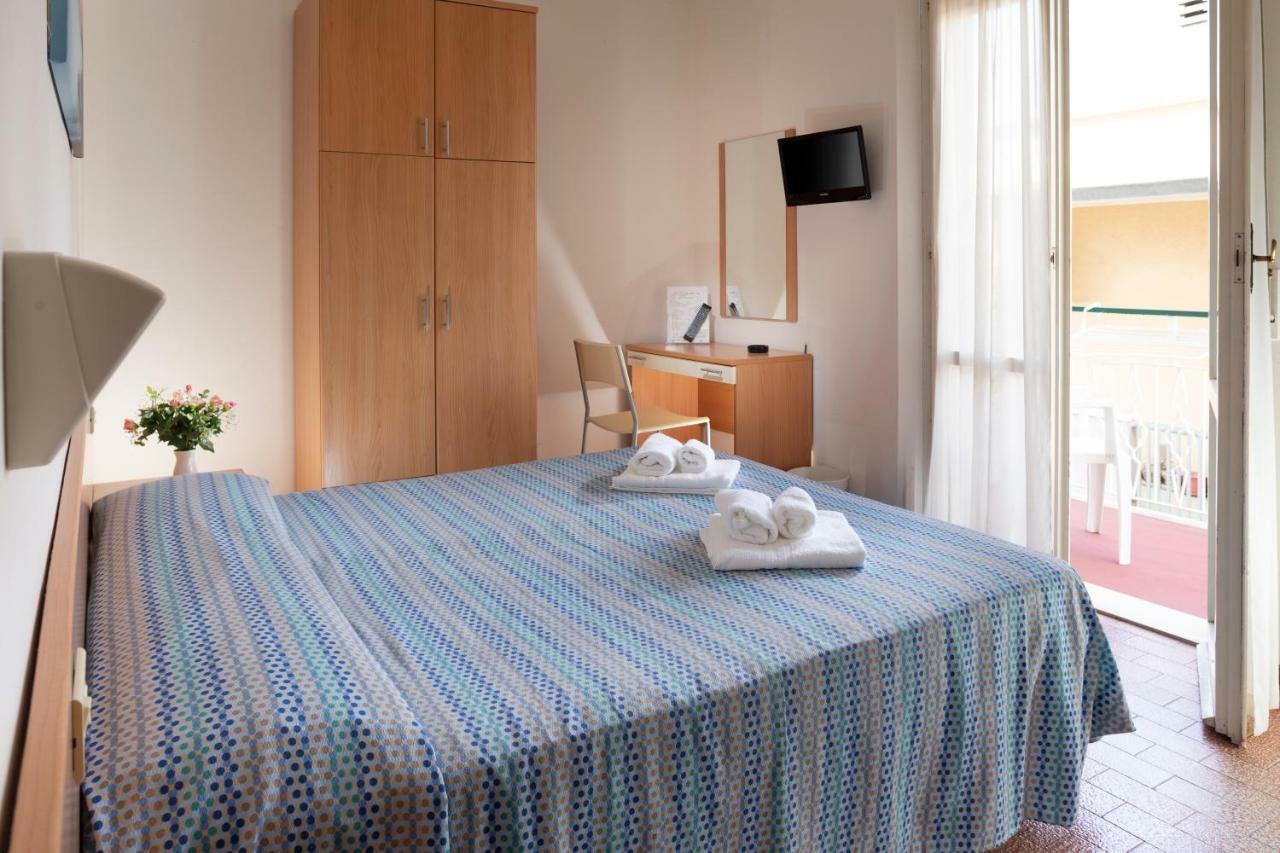 Hotel Mara Rimini Extérieur photo