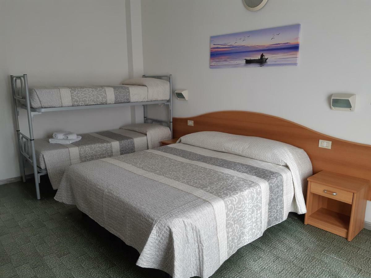 Hotel Mara Rimini Extérieur photo